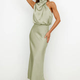 Tyra | Elegantti iltapuku, jossa on halterneck