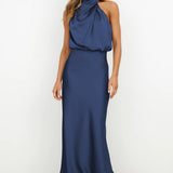 Tyra | Elegantti iltapuku, jossa on halterneck