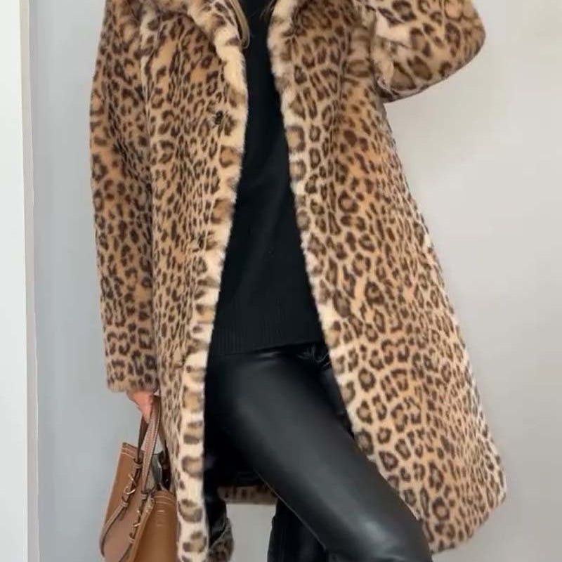 Tuotekuva – Lysandra – Naisten pitkä leopardikuvioinen takki