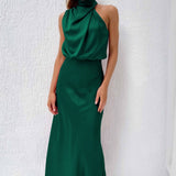 Tyra | Elegantti iltapuku, jossa on halterneck