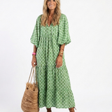 Céline | Midi-mekko, jossa on kuvio, kolmen neljänneksen hihat ja V-pääntie