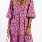 Céline | Midi-mekko, jossa on kuvio, kolmen neljänneksen hihat ja V-pääntie