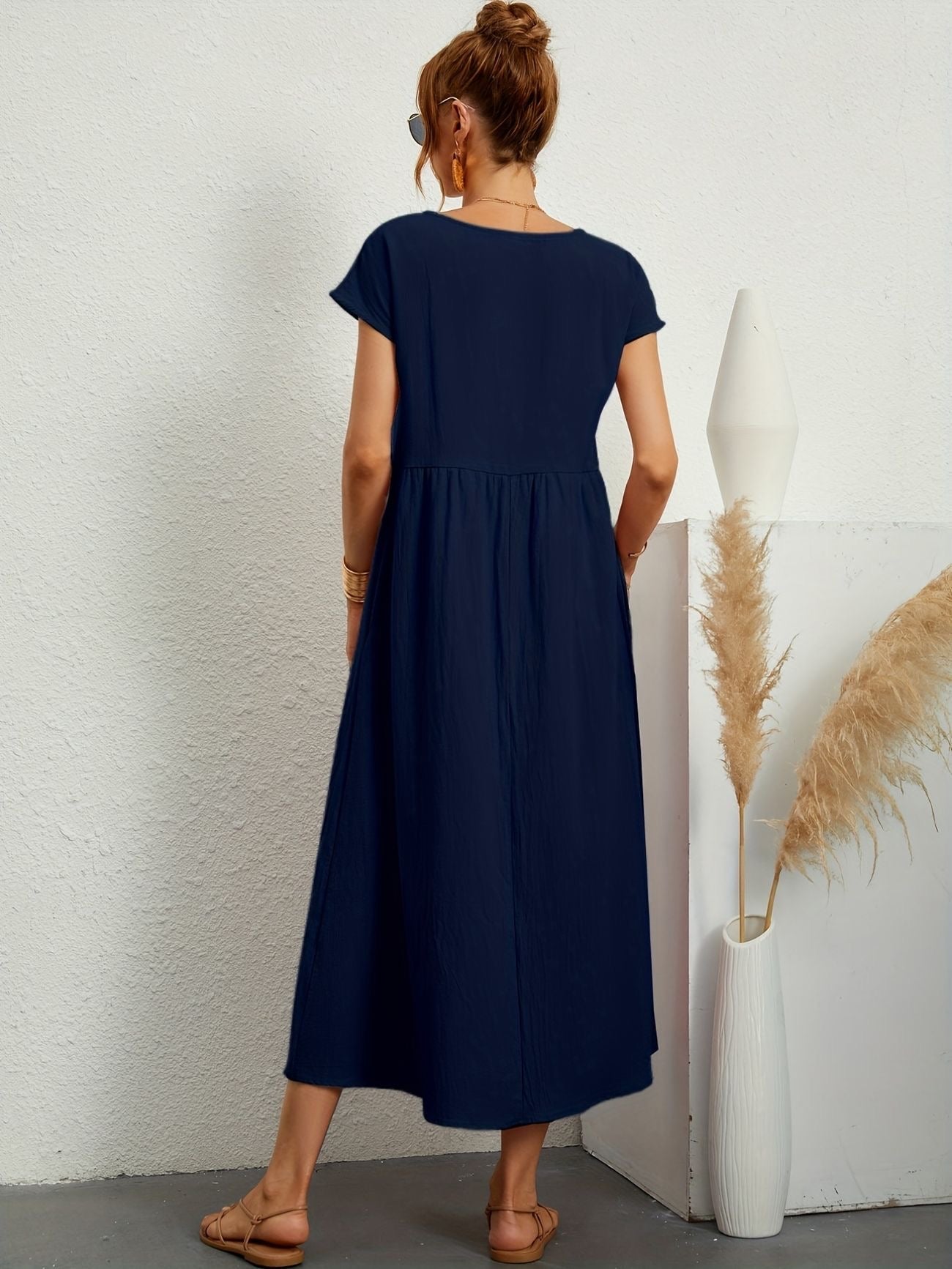 Tuotekuva – Caroline™ – Tyylikäs mekko