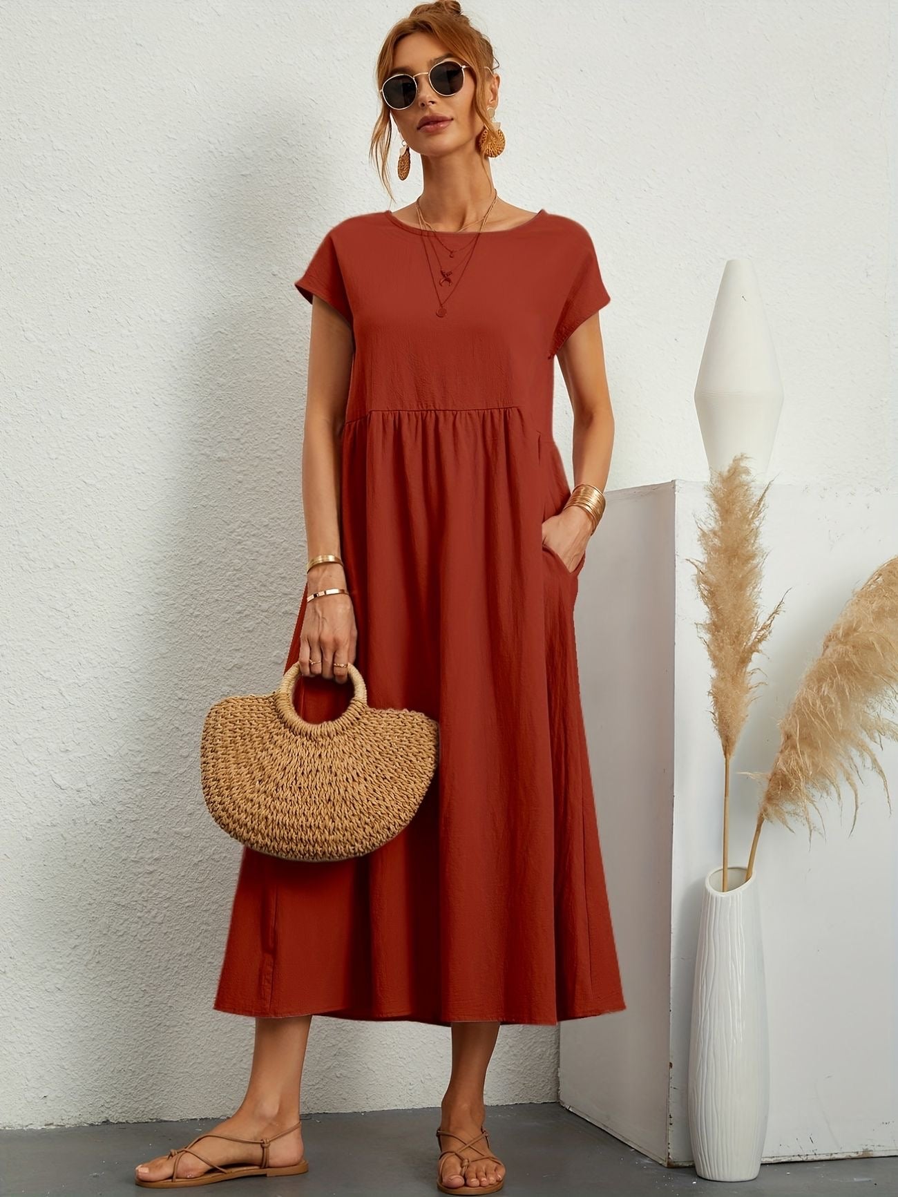 Tuotekuva – Caroline™ – Tyylikäs mekko