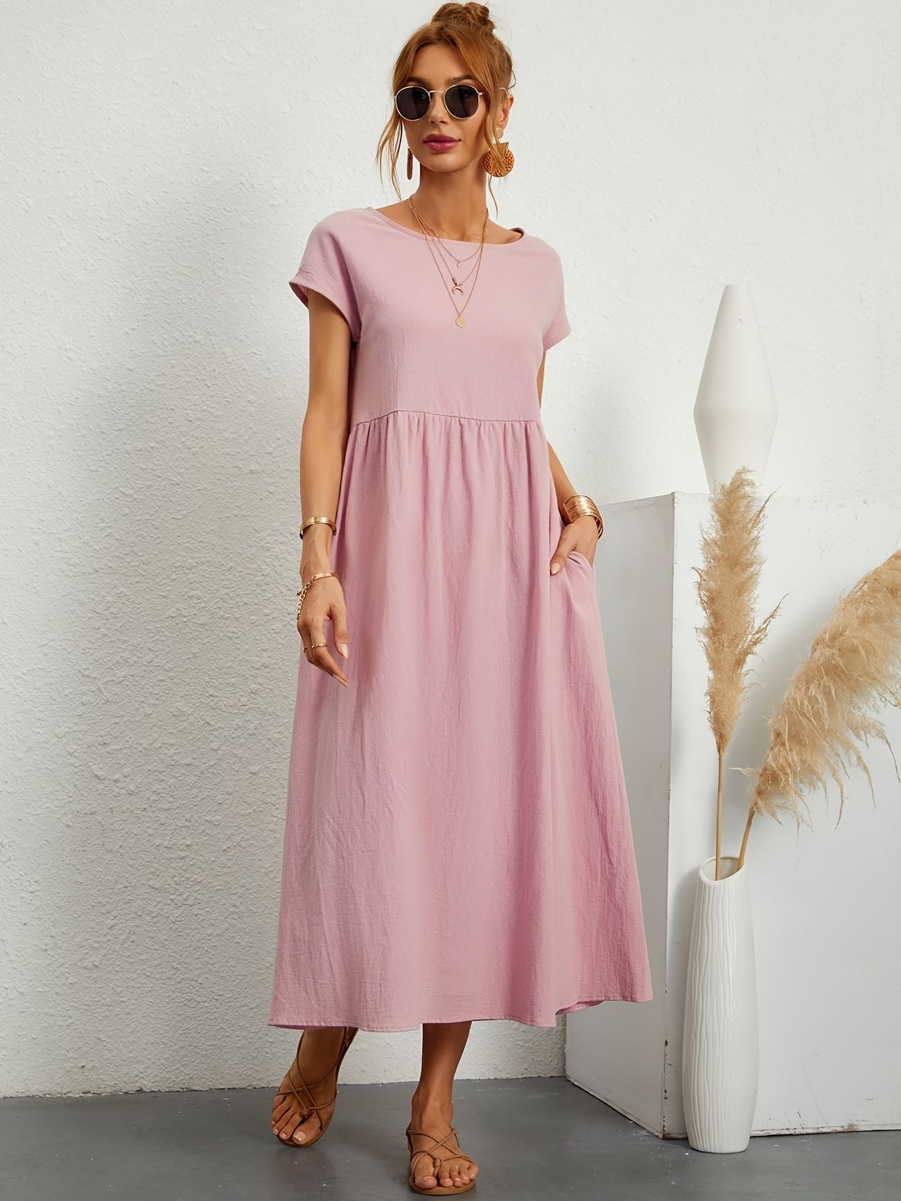 Tuotekuva – Caroline™ – Tyylikäs mekko