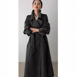 Tuotekuva – Väljä trenssitakki vyöllä