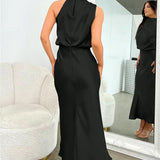Tyra | Elegantti iltapuku, jossa on halterneck