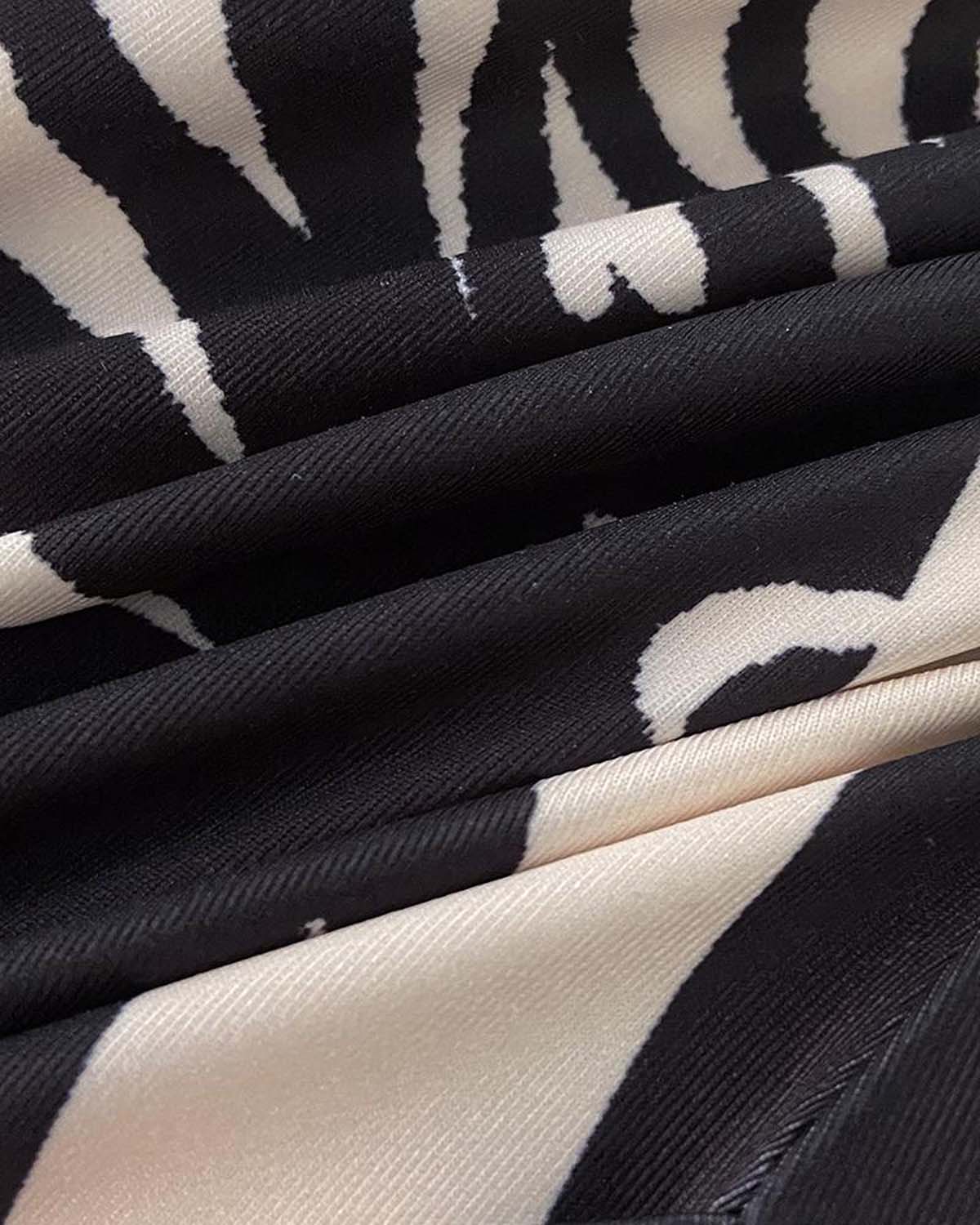 Tuotekuva – Hodiah™ – Tyylikäs pliseerattu mekko