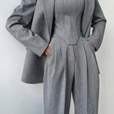Eleganssi - Kolmiosainen setti