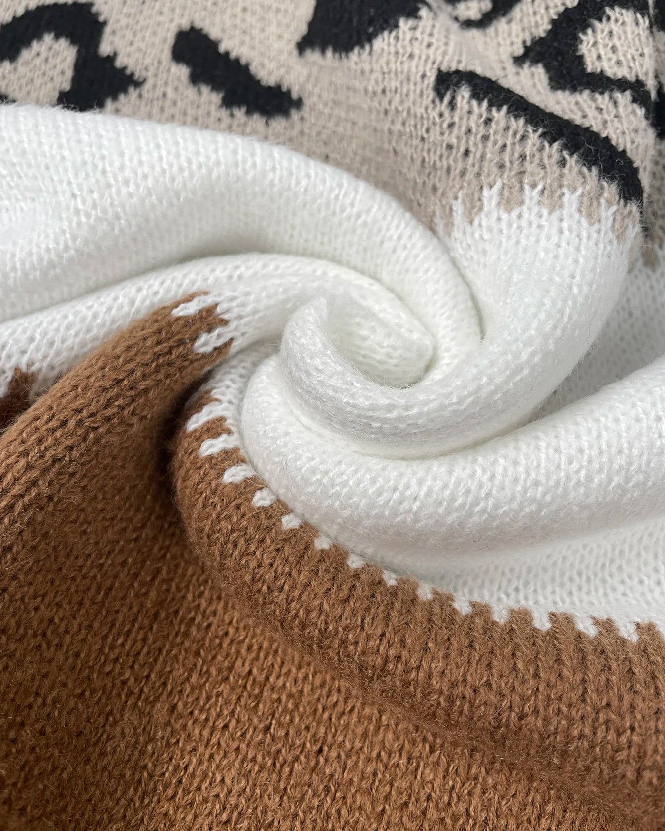 Tuotekuva – Zoe – Naisten neule
