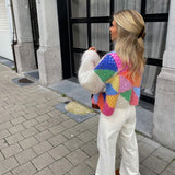 Tuotekuva – Aurelia – Naisten neule pyöreällä pääntiellä ja pitkillä hihoilla